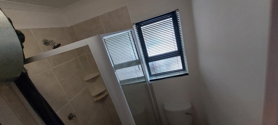 To Let 1 Bedroom Property for Rent in Ferreira Town Eastern Cape